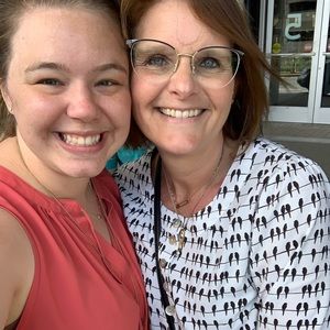 Meet your Posher, Dawn